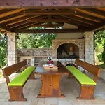 Brazzana Сasa de vacaciones Buzet